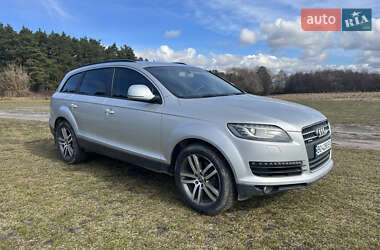 Внедорожник / Кроссовер Audi Q7 2008 в 