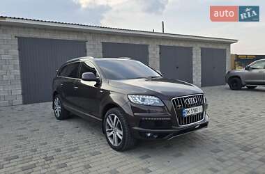 Внедорожник / Кроссовер Audi Q7 2012 в Березному