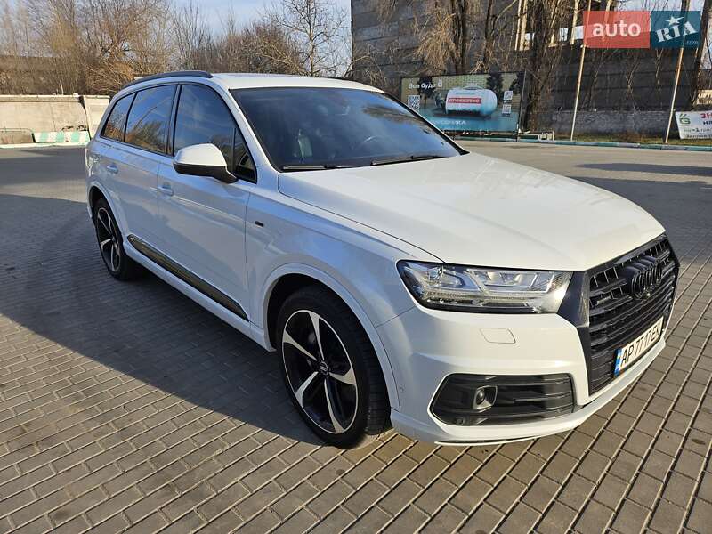 Позашляховик / Кросовер Audi Q7 2018 в Запоріжжі