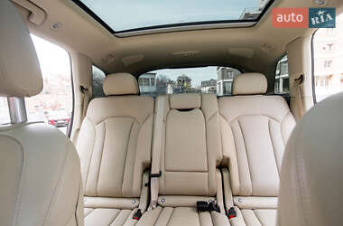 Позашляховик / Кросовер Audi Q7 2018 в 