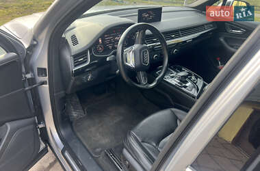 Позашляховик / Кросовер Audi Q7 2017 в 