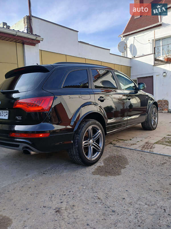 Позашляховик / Кросовер Audi Q7 2013 в Одесі