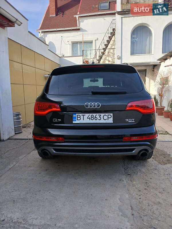 Позашляховик / Кросовер Audi Q7 2013 в Одесі