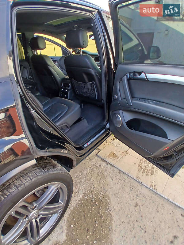 Позашляховик / Кросовер Audi Q7 2013 в Одесі