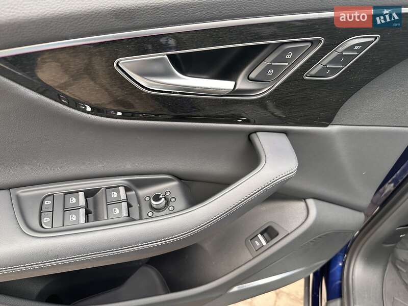 Позашляховик / Кросовер Audi Q7 2023 в Одесі