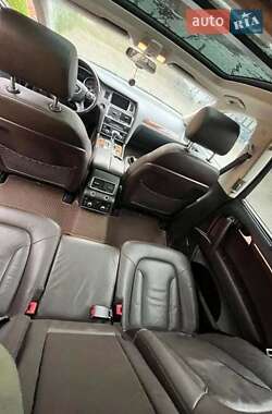 Внедорожник / Кроссовер Audi Q7 2012 в 