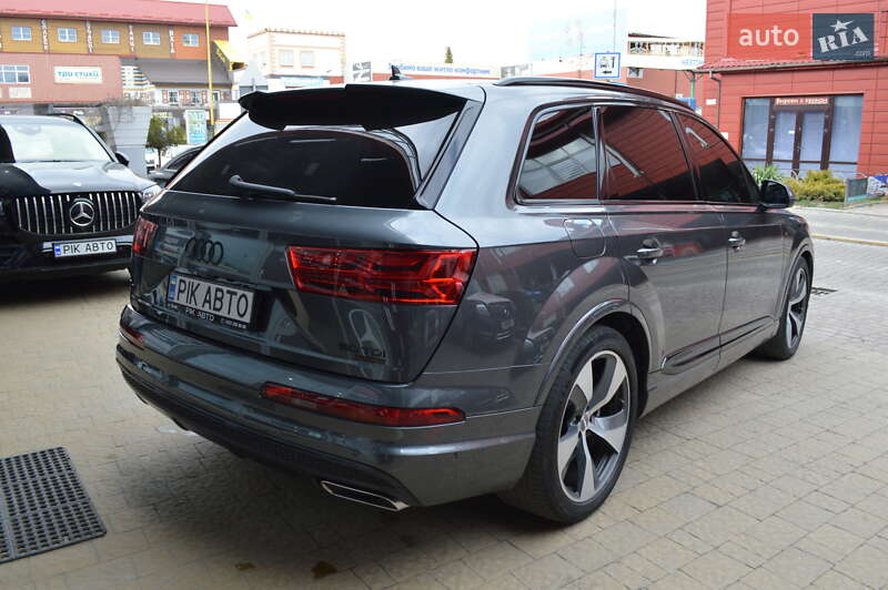 Позашляховик / Кросовер Audi Q7 2018 в Львові