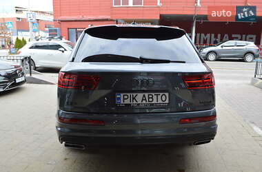 Внедорожник / Кроссовер Audi Q7 2018 в 