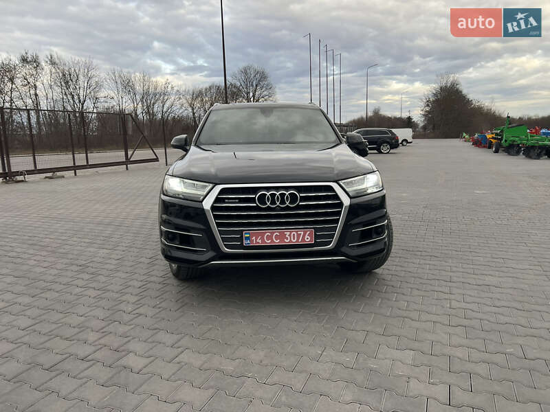 Позашляховик / Кросовер Audi Q7 2016 в Тернополі