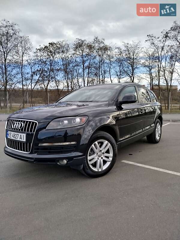 Внедорожник / Кроссовер Audi Q7 2006 в 