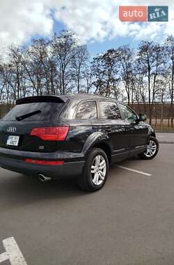 Внедорожник / Кроссовер Audi Q7 2006 в 