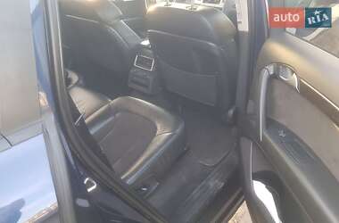 Внедорожник / Кроссовер Audi Q7 2012 в 