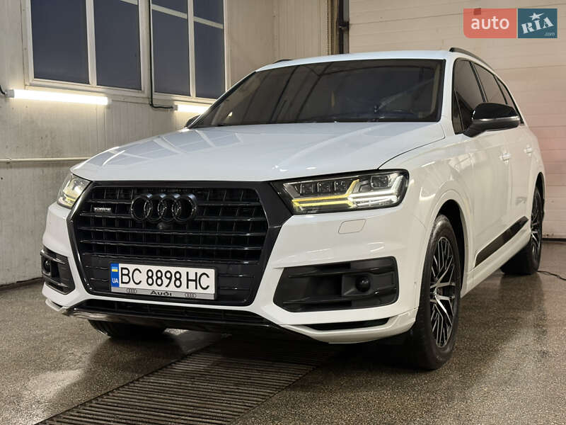 Позашляховик / Кросовер Audi Q7 2016 в Львові
