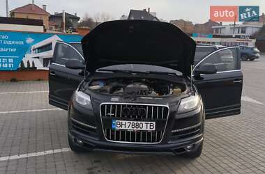 Внедорожник / Кроссовер Audi Q7 2014 в 