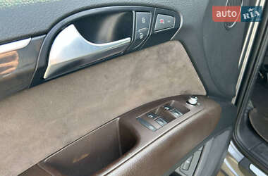 Позашляховик / Кросовер Audi Q7 2011 в 