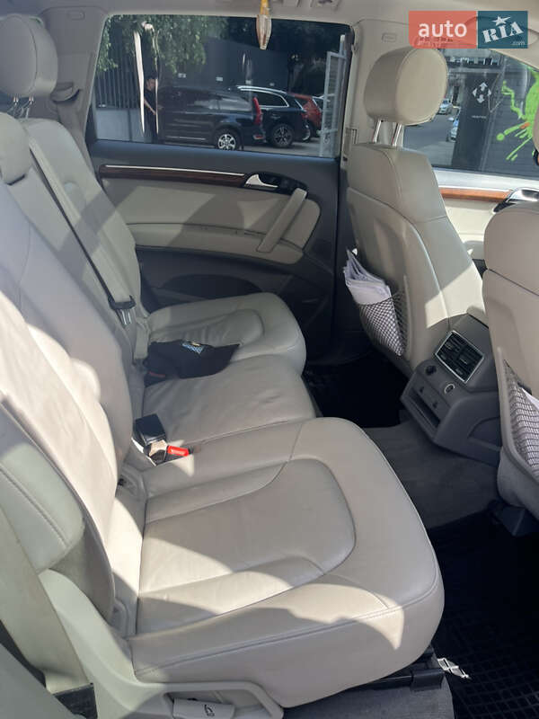 Внедорожник / Кроссовер Audi Q7 2010 в Львове фото 17 Внедорожник / Кроссовер Audi Q7 2010 в Львове