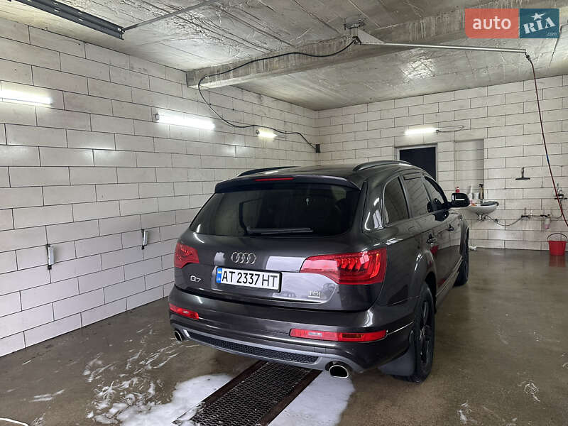 Внедорожник / Кроссовер Audi Q7 2012 в Надворной фото Внедорожник / Кроссовер Audi Q7 2012 в Надворной