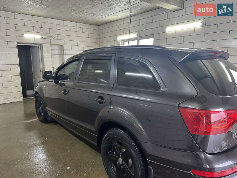 Внедорожник / Кроссовер Audi Q7 2012 в Надворной