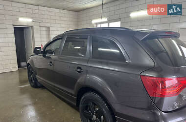 Внедорожник / Кроссовер Audi Q7 2012 в 