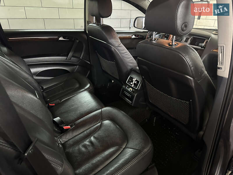 Внедорожник / Кроссовер Audi Q7 2012 в Надворной