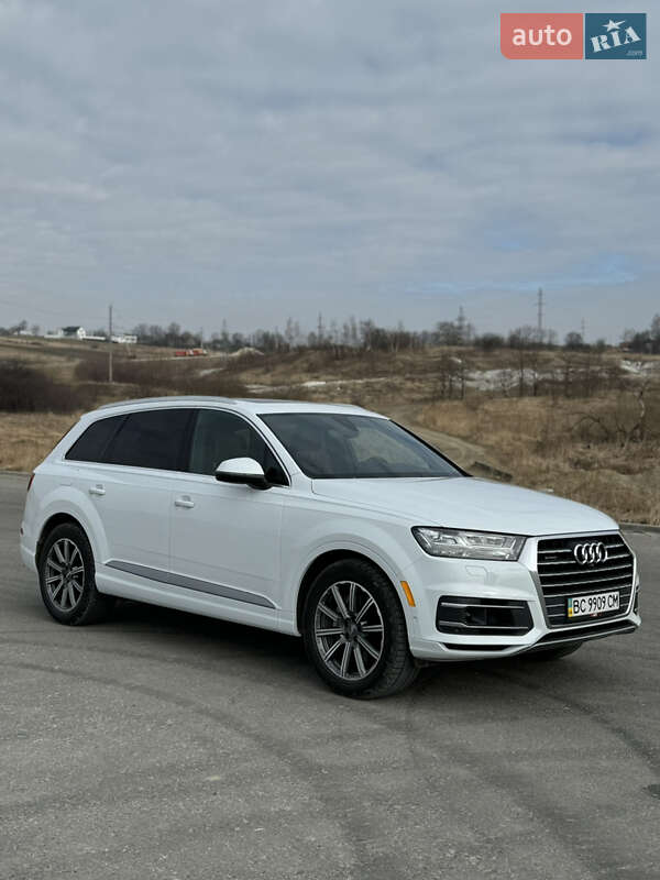Внедорожник / Кроссовер Audi Q7 2019 в Трускавце