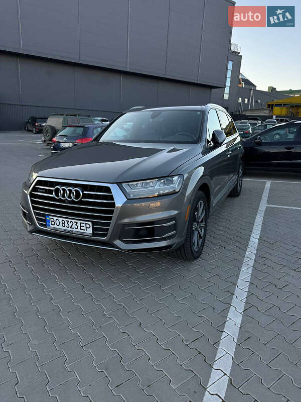 Позашляховик / Кросовер Audi Q7 2016 в Тернополі