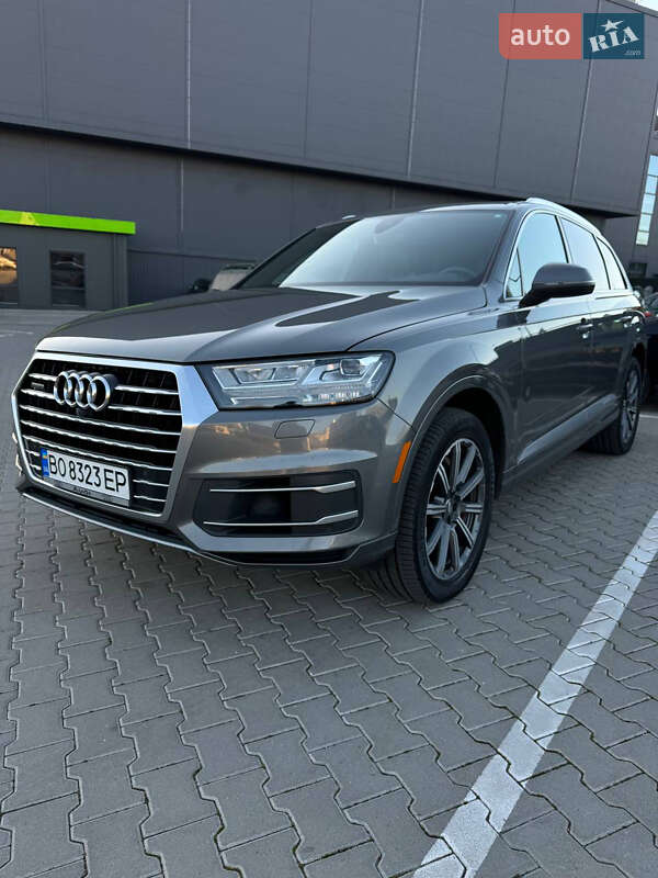 Позашляховик / Кросовер Audi Q7 2016 в Тернополі