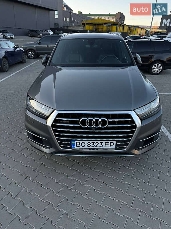 Позашляховик / Кросовер Audi Q7 2016 в Тернополі