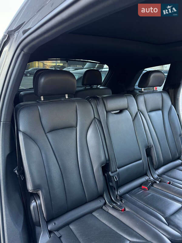 Позашляховик / Кросовер Audi Q7 2016 в Тернополі