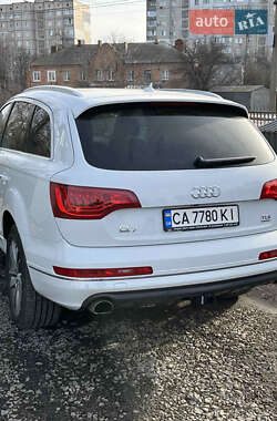 Позашляховик / Кросовер Audi Q7 2012 в Умані