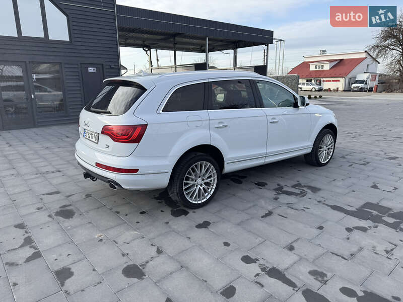Внедорожник / Кроссовер Audi Q7 2015 в Самборе