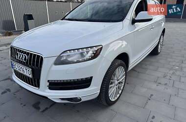 Внедорожник / Кроссовер Audi Q7 2015 в 