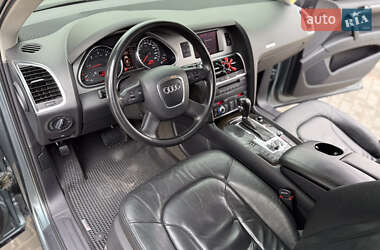 Внедорожник / Кроссовер Audi Q7 2006 в Днепре