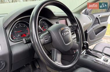 Внедорожник / Кроссовер Audi Q7 2006 в Днепре