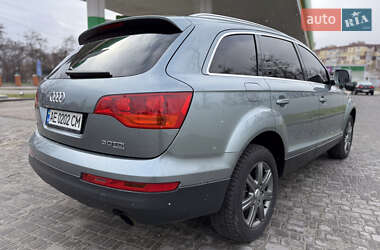 Внедорожник / Кроссовер Audi Q7 2006 в Днепре