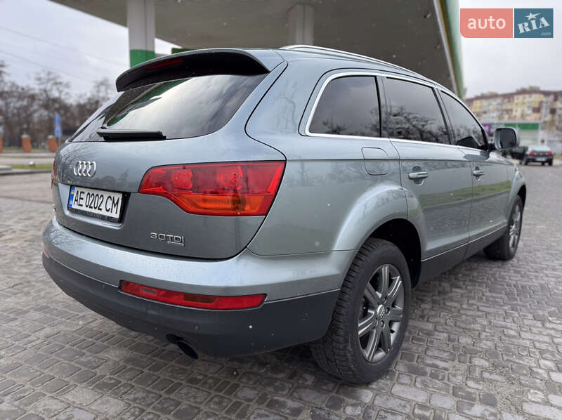 Внедорожник / Кроссовер Audi Q7 2006 в Днепре