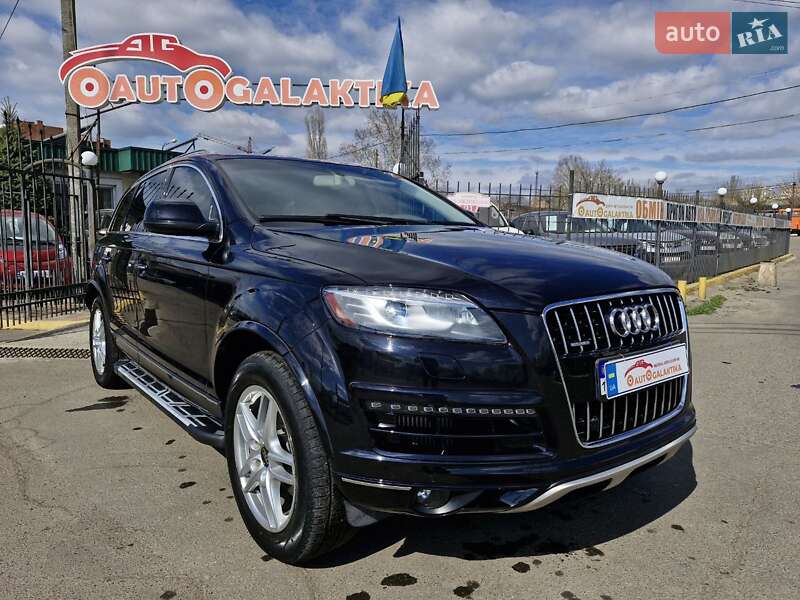 Внедорожник / Кроссовер Audi Q7 2012 в 