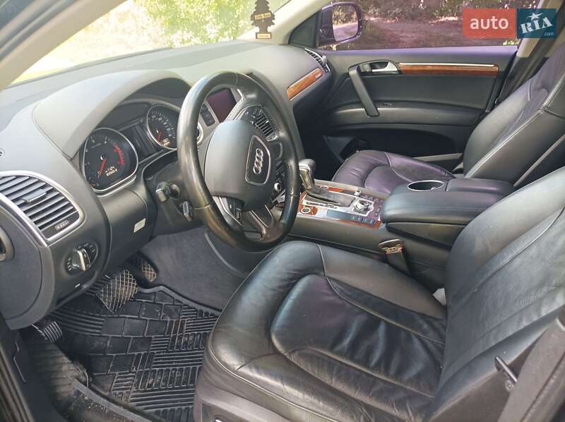Внедорожник / Кроссовер Audi Q7 2012 в Вышгороде
