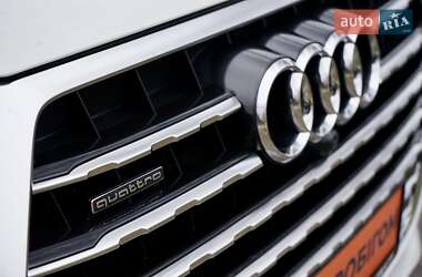 Позашляховик / Кросовер Audi Q7 2015 в 