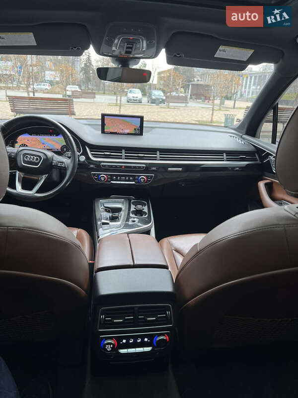 Внедорожник / Кроссовер Audi Q7 2016 в Запорожье