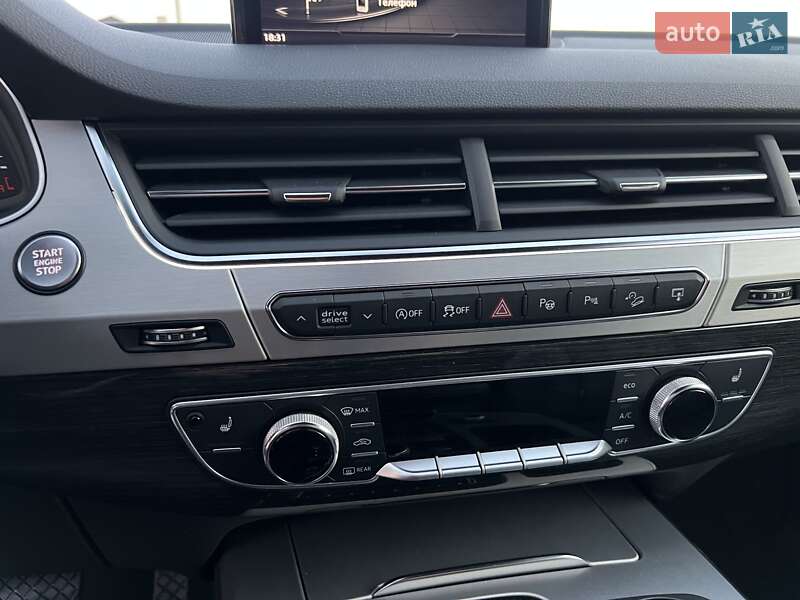 Внедорожник / Кроссовер Audi Q7 2015 в Ровно
