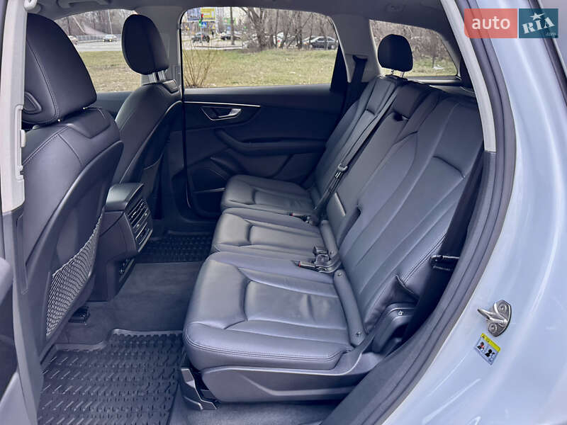 Внедорожник / Кроссовер Audi Q7 2023 в Киеве