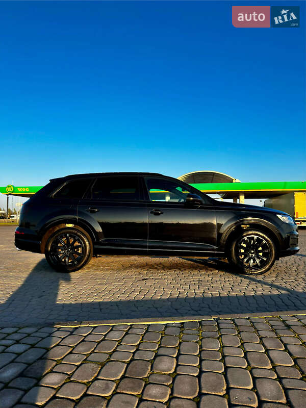 Внедорожник / Кроссовер Audi Q7 2017 в Ровно фото 3 Внедорожник / Кроссовер Audi Q7 2017 в Ровно