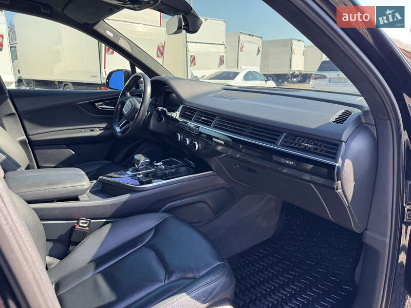 Внедорожник / Кроссовер Audi Q7 2018 в Виннице