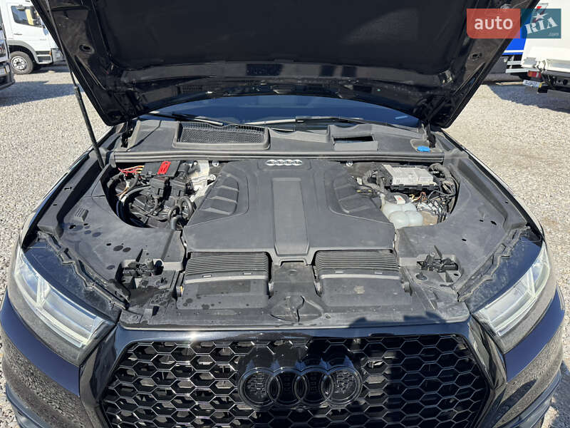Внедорожник / Кроссовер Audi Q7 2018 в Виннице