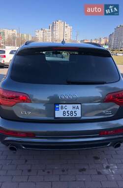 Внедорожник / Кроссовер Audi Q7 2014 в 