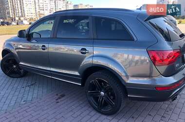 Внедорожник / Кроссовер Audi Q7 2014 в 