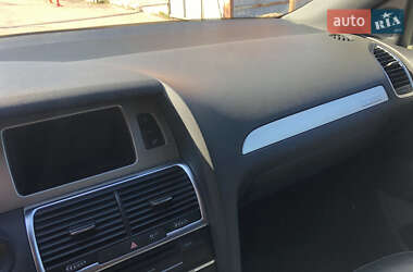 Внедорожник / Кроссовер Audi Q7 2014 в 