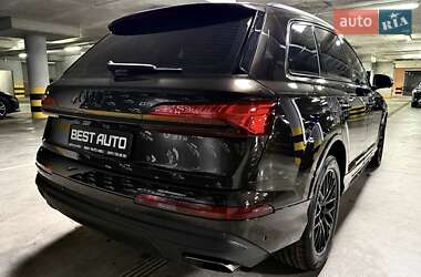 Внедорожник / Кроссовер Audi Q7 2024 в 