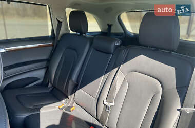 Внедорожник / Кроссовер Audi Q7 2013 в 
